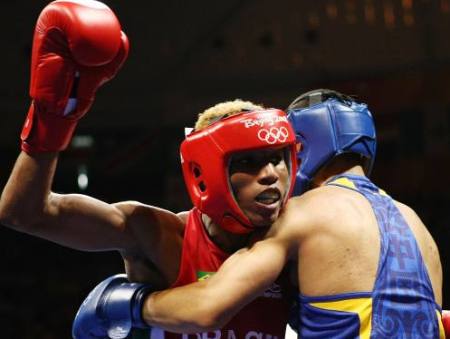 Boxe: Robson Conceição vence e vai à final do Mundial
