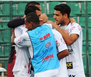 Série B: Treinador do JEC aproveita desfalques para escalar time ofensivo