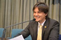 Deputado Leandro KLB apresenta Projeto de Lei que regulamenta a prática do MMA