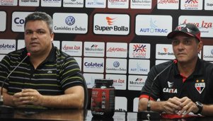 É oficial! Time da Série B confirma saída de treinador