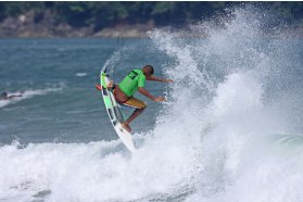 Surf: Domingo pode ser de comemoração de títulos no Hang Loose Attack