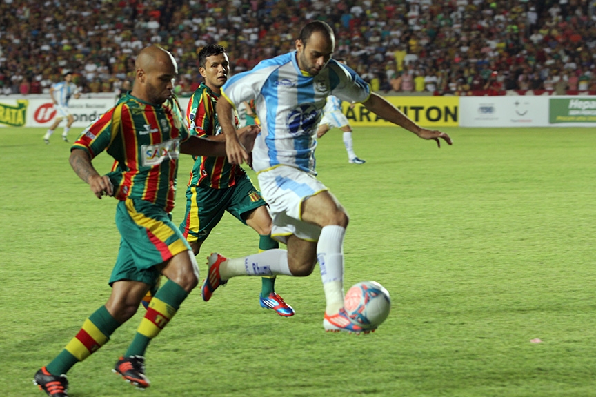 Macaé 1 x 1 Sampaio Corrêa – Após 11 anos, Bolívia Querida retorna para Série B!