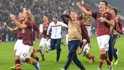 ITALIANO: Roma vence Udinese fora e segue 100%