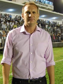 Série C: Treinador do Treze elogia adversário e despista sobre futuro