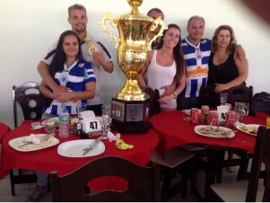 Segundona: Após título, festa e fotos ao lado da família e do troféu