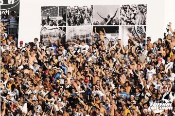 Jorginho se rende à torcida da Ponte: ‘Gostaria muito de ter jogado aqui’