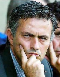 Copa da Liga Inglesa: Mourinho reclama da data do clássico contra Arsenal