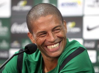 Calendário 2014: Alex acredita que uma única reunião é pouco para a discussão