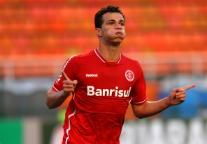 Copa do Brasil: Contundido, atacante desfalca Inter contra o Atlético-PR