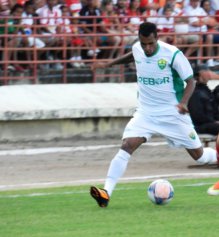 Paulistão: Comercial contrata lateral de clube da Série C