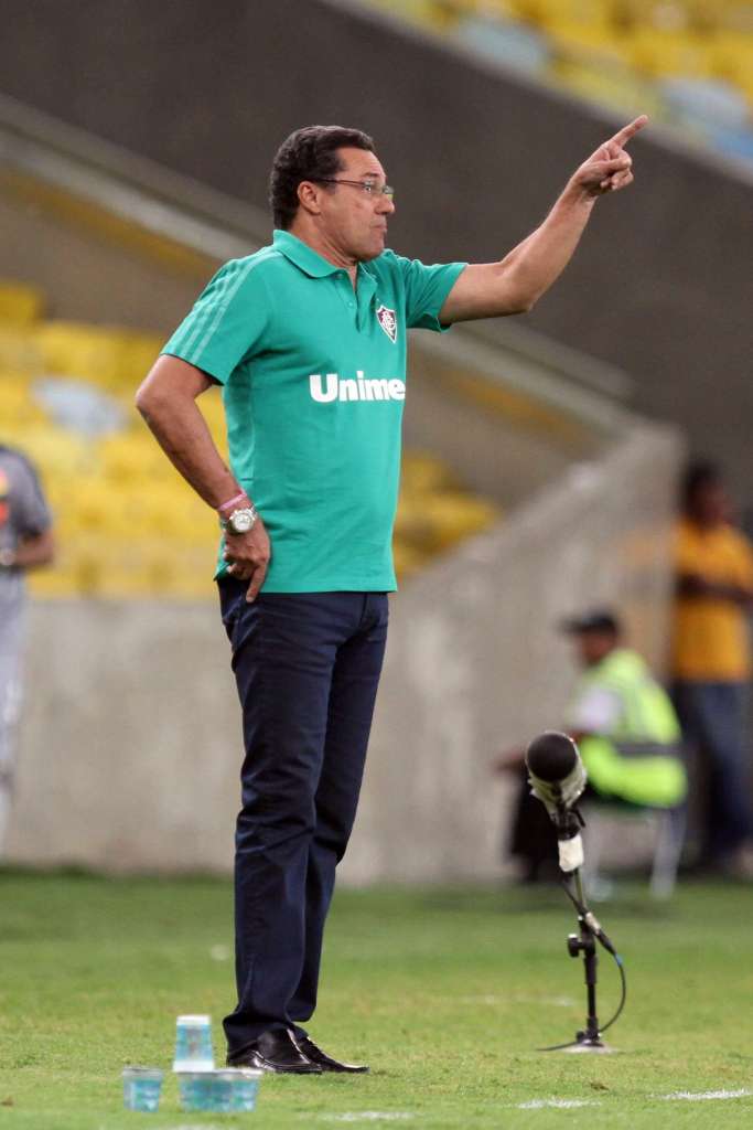 Rádio carioca confirma demissão de treinador do Fluminense