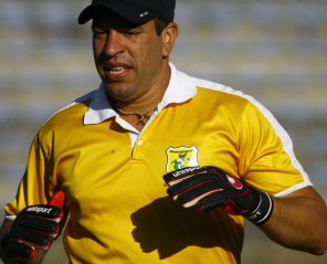 Campeão estadual, Prof. Barroca estuda propostas para disputar o Paulistão