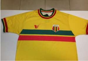 Série C: Sampaio Corrêa lança camisa retrô dos anos 70 e 80