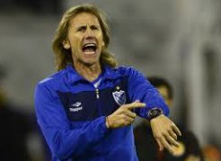 Santos nega interesse em contratar técnico do Vélez