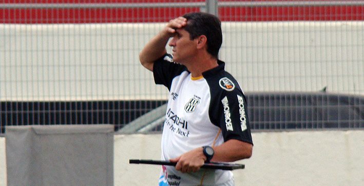 Sul-Americana: Ponte joga favoritismo para Vélez, mas promete luta