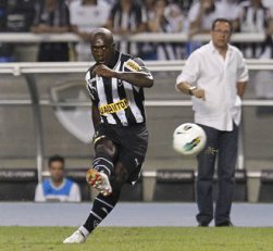 Seedorf detona torcida do Botafogo em programa esportivo