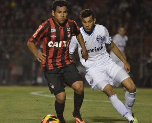 Copa do Brasil: Mancini exalta atuação do Atlético-PR contra o Grêmio