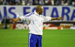 Série B: Treinador do Avaí quer aproveitar clássico para 