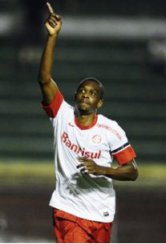 Juan não treina e Inter deve ter jovem na zaga no domingo