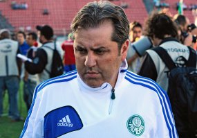 Série B: Gilson Kleina assume 'culpa' por 'resgate' de Valdivia