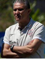 Técnico do Corinthians descarta trabalhar em outro time brasileiro em 2014