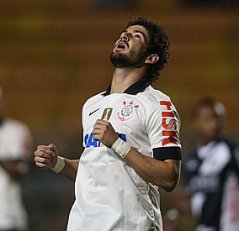 Corinthians pretende reformular seu ataque para 2014