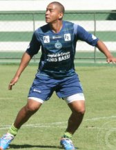 Copa do Brasil: Após deixar treino mais cedo, craque do Goiás é dúvida