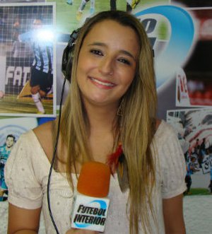 Rádio FI se reforça com narrador experiente e repórter de voz bonita