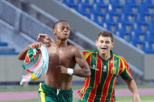 Série C: Sampaio Corrêa ganha desfalque para partida contra o Vila