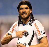 Ex-Botafogo, Loco Abreu recusa proposta de clube carioca
