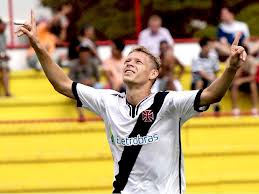 Santos se reúne e faz proposta para contratar meia de rival do Brasileirão