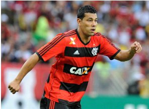 Lateral pede para time do Flamengo evitar euforia