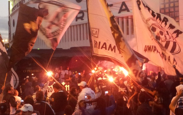 Com festa “armada”, Ponte Preta prepara chegada ao Majestoso