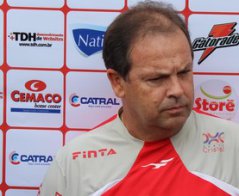 Série C: Vila Nova tem apenas uma mudança para jogo no Maranhão