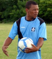 Candangão: Ceilândia acerta retorno de meia velho conhecido da torcida