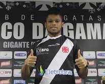 Zagueiro e atacante são reintegrados ao elenco do Vasco