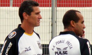 Jorginho Campos se preocupa com desgaste na Ponte e pode poupar jogadores