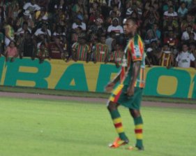 Série C: Sampaio Corrêa perde zagueiro e atacante para decisão