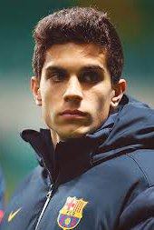 Amistosos: Espanha corta lesionado Fàbregas e chama zagueiro promissor