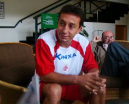 Ele voltou! Penapolense repatria meia que foi destaque no último Paulistão