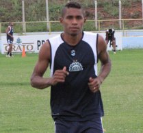 Internacional contrata lateral de time da Série B