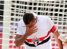 Camisa 9 do São Paulo deve ser titular contra o Flamengo