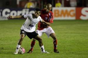 SÉRIE B: Quatro futuros podem ser resolvidos na rodada cheia desta terça