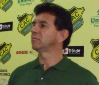 Com títulos e acesso na Série C, Guilherme Macúglia busca uma chance em 2014