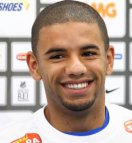 Lateral quer emplacar boa sequência com a camisa do Santos