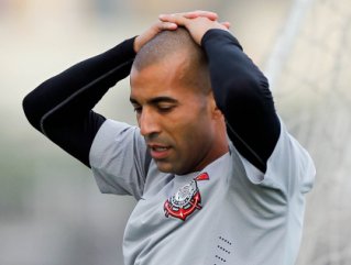 Caso de polícia! Atacante do Corinthians volta a ser condenado por contrabando