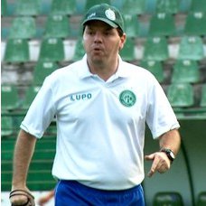EXCLUSIVO! Ex-técnico do Guarani perto de acertar com time catarinense