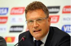 Valcke descarta Copa de 2022 em abril e maio pelo calor