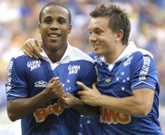 Reformulado com refugos, Cruzeiro sobra na conquista do Brasileirão 2 0002048129138 img