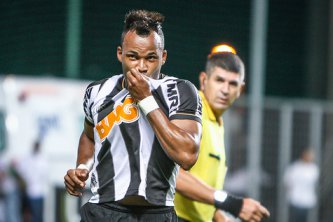 Seleção FI do Brasileirão com meia recordista de gols nos pontos corridos